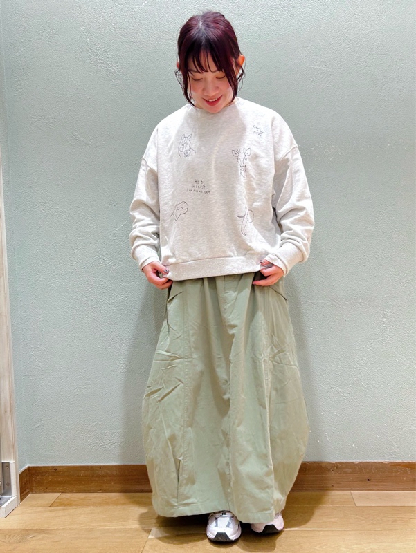 アニマル刺繍プルオーバー